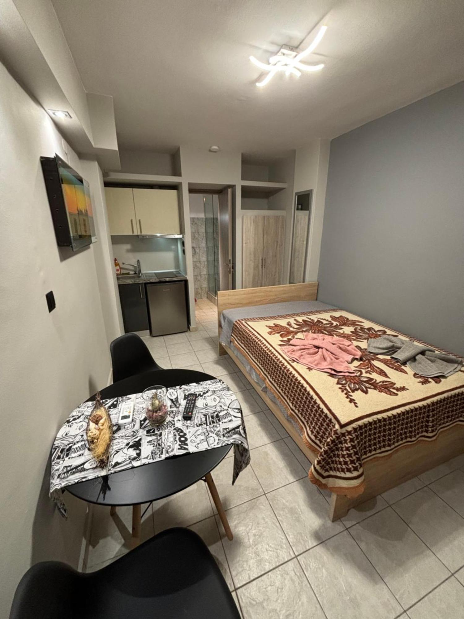 Jordans Room 12 Tesalonika Bagian luar foto